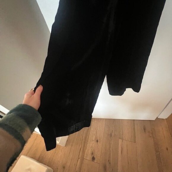 J. Crew Black Sleeveless Velvet Jumpsuit - Size 0 - Picture 6 of 10